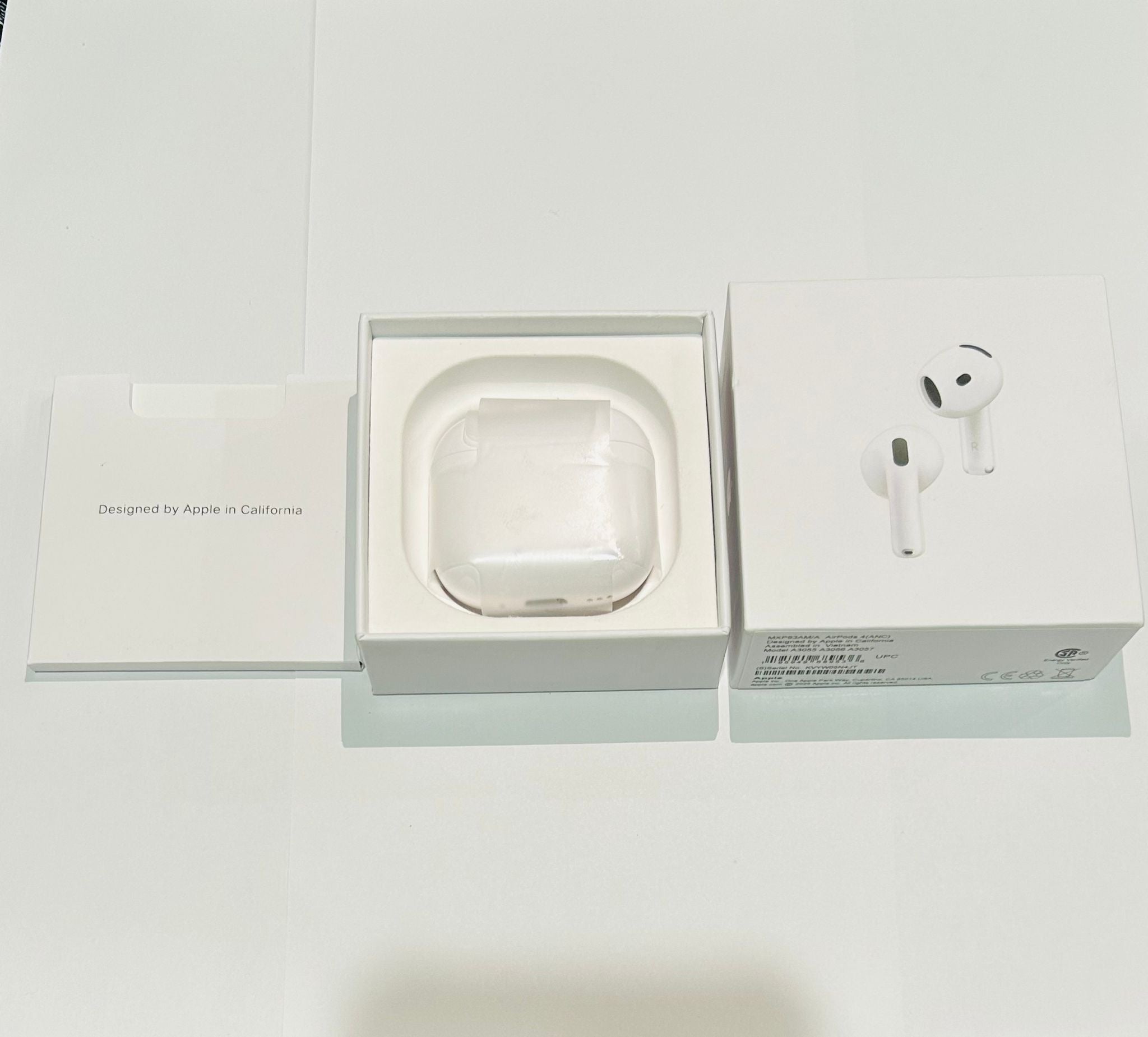 AirPods 4 active noise cancellation